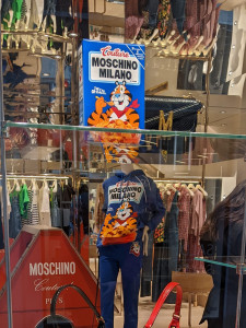 Frosted Flakes box in Italian in storefront window