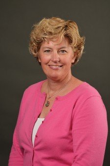 Photo of Dr. Stephanie Peterson.
