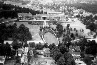Black and white photo of East campus in 1915