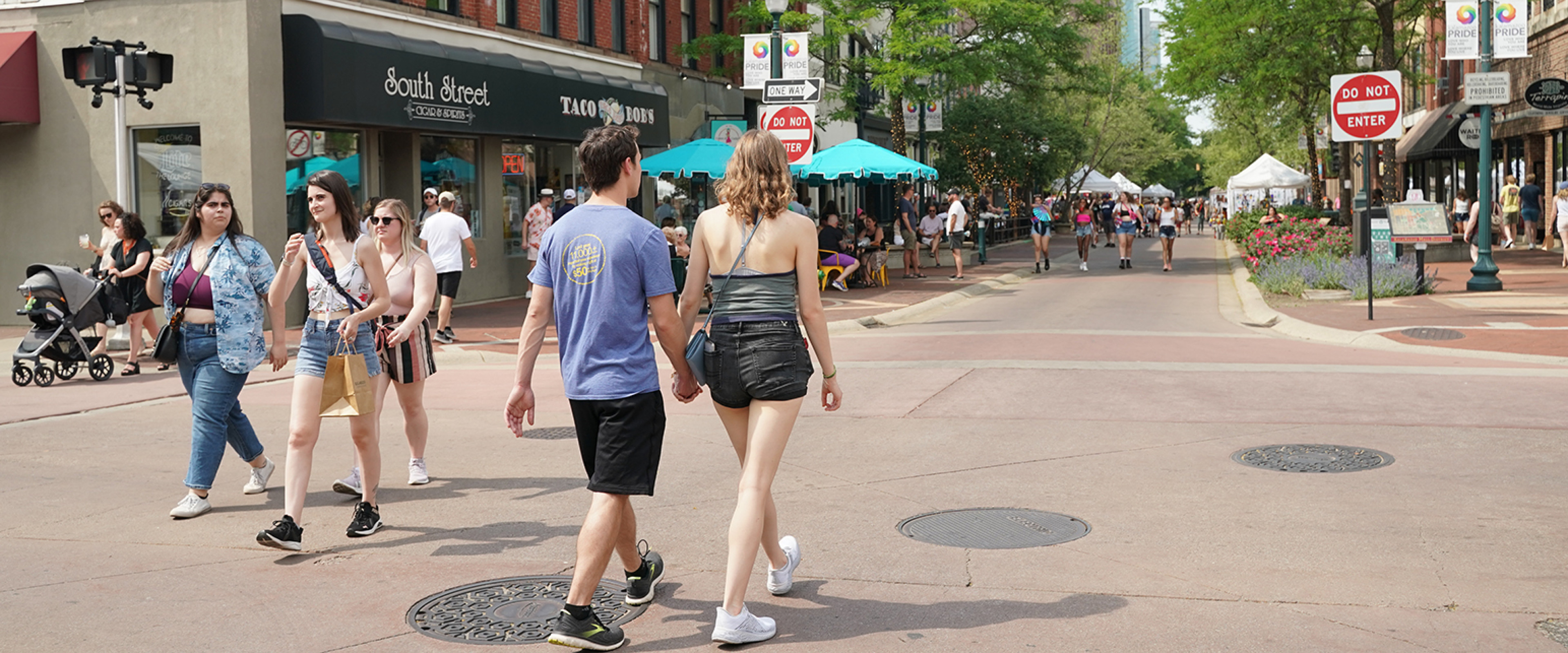 Photo of people walking downtown Kalamazoo
