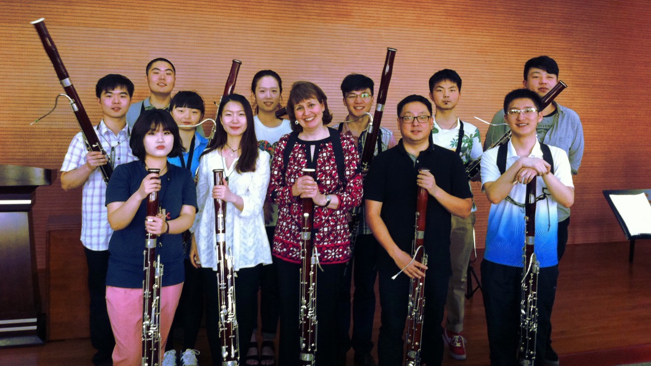 bassoon students in China posing