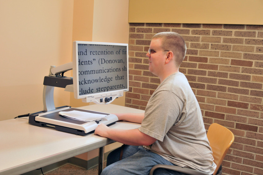 A student using a computer at DSS.